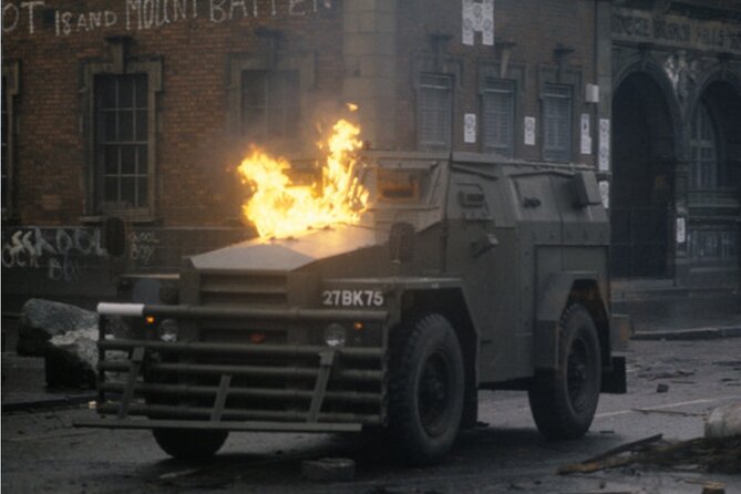 2 Hour Terror and Mural History Belfast taxi Private Tour - Starting Point at Leonardo Hotel Belfast, Then Straight Into the Story
