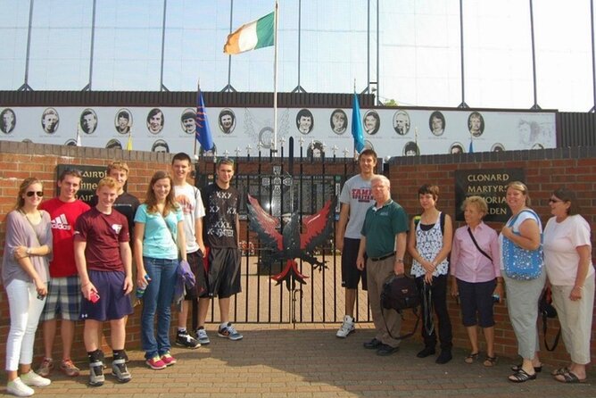 2 hours Belfast Original Drivers The Troubles Black Taxi Tour - Who should book this tour, and who might want to think twice