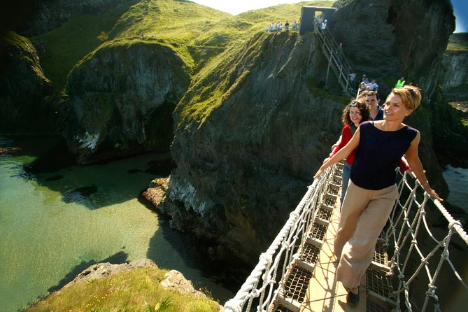7 Hour Private Giants Causeway & Coastal Luxury Tour From Belfast - Private Giants Causeway day, Belfast pickup to coastal filming spots