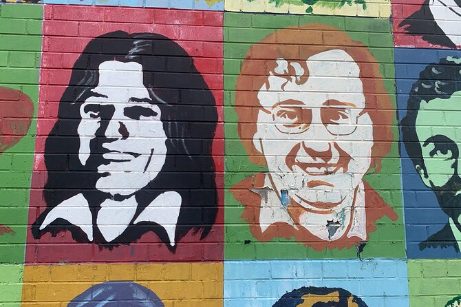 Award Winning Exclusive 2 Hr Private Belfast Black Taxi Cab Tour - Peace Wall time: writing your own message
