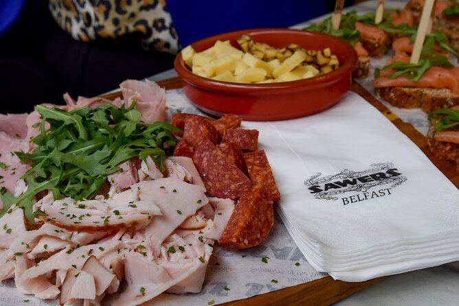 Belfast Centre Food Tour of 12+ Local Irish Dishes & Drinks - Belfast City Hall as your food-tour kickoff point