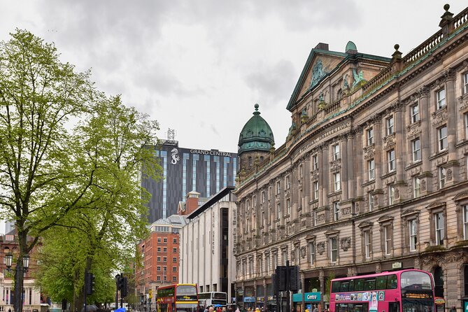 Belfast Centre Food Tour of 12+ Local Irish Dishes & Drinks - What you’ll actually taste: bread, seafood, stew, and a secret dish