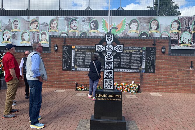 Belfast city and Mural 4 hour tour - Price and Value for a Private Group Up to 7 People