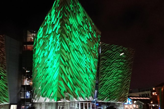 Belfast Famous Black Taxi Tour - What you should bring and what to expect during stops