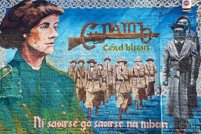 Belfast Famous Black Taxi Tour Political Murals & Peace Wall 2 Hr - The old jail and hanging gaol: when punishment stayed public