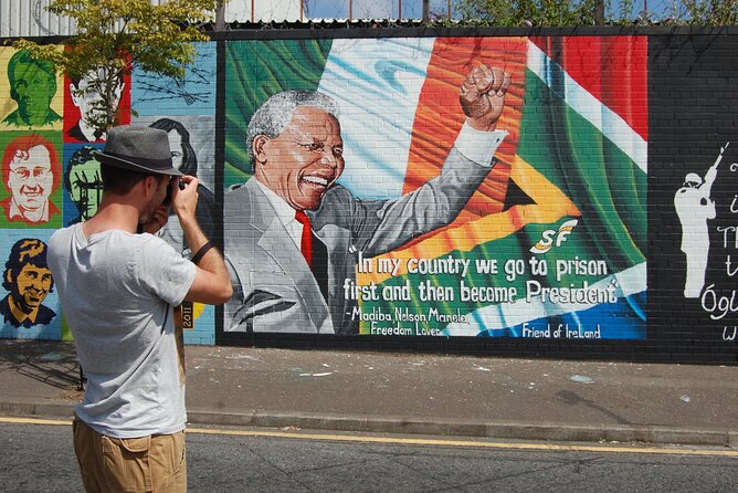Belfast political history and mural unique private 90 min tour - Price and value for a private Belfast black-cab tour