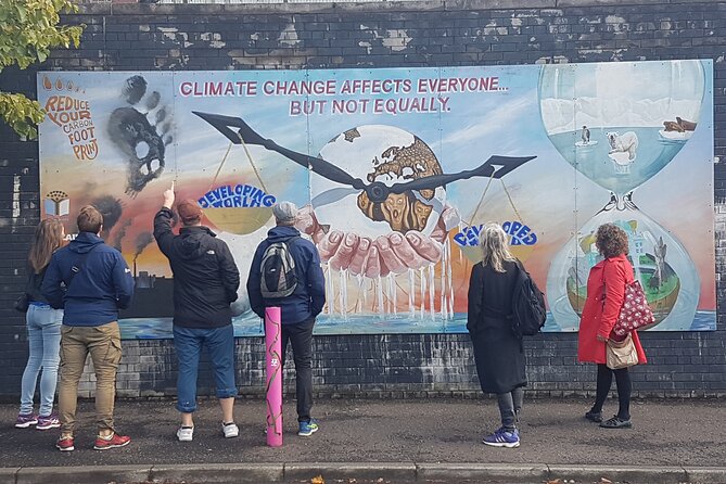Belfast Troubles Murals Street Art and Peace Wall Walking Tour - How the Walking Pace Affects Your Experience