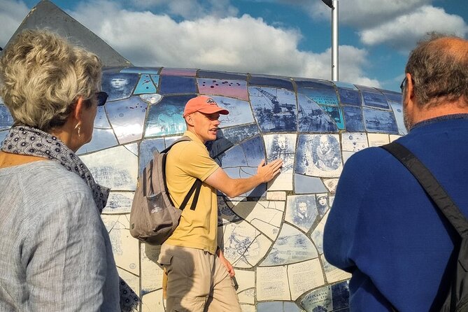 Belfast Walking Tour: City Centre History, Troubles & Stories - What makes the experience better, headsets and a tight 15-person cap