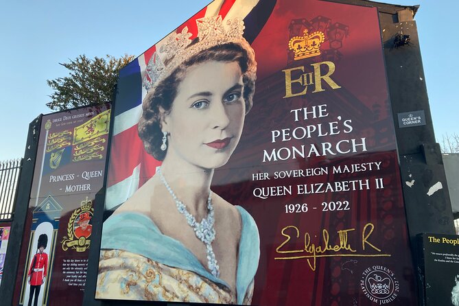 Best of Belfast Driving Taxi Tour with Political Murals - Why this 3.5-hour driving tour feels like good value