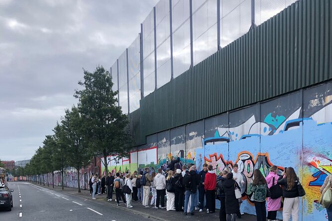 Black Taxi Tour of Belfast – Politics, Murals peace walls Tour - Why This West Belfast Black Taxi Route Matters