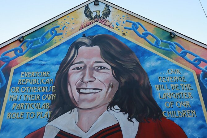 Black Taxi Tour of Belfast – Politics, Murals peace walls Tour - Crossing the Peace Gates to the Shankill Road Perspective
