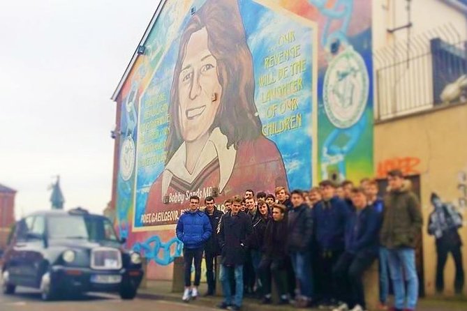 Cab Tours Belfast Famous Black taxi tours private 2hrs adventure - Why Belfast Black Cabs Are a Smart Way to Understand The Troubles