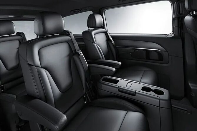 CO2-Offset |Departure Belfast to BHD or BFS Airport by Luxury Van - Value for Money: When $132.61 Makes Sense