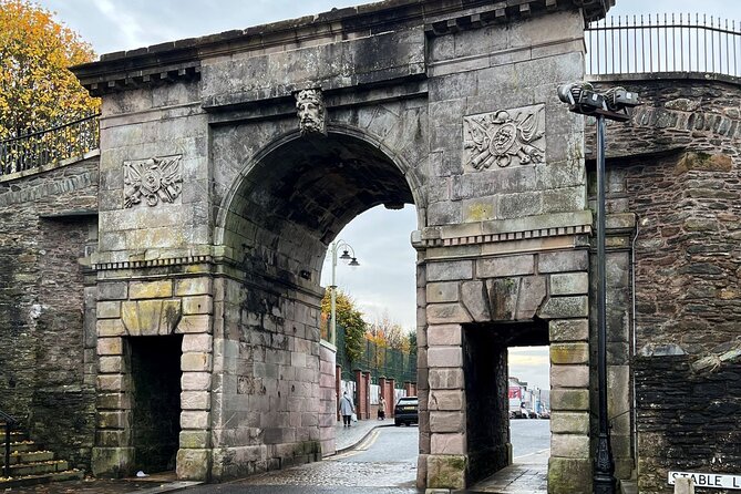 Derrie Danders: Unveiling Derry's Dark & Haunted Past Audio Tour - Derry Walls and gates: famine-era escapes, cannons, and banshee warnings