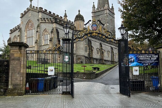 Derrie Danders: Unveiling Derry's Dark & Haunted Past Audio Tour - Siege Museum and St Augustine’s: the Great Siege and the graveyard warning of Little Weezy
