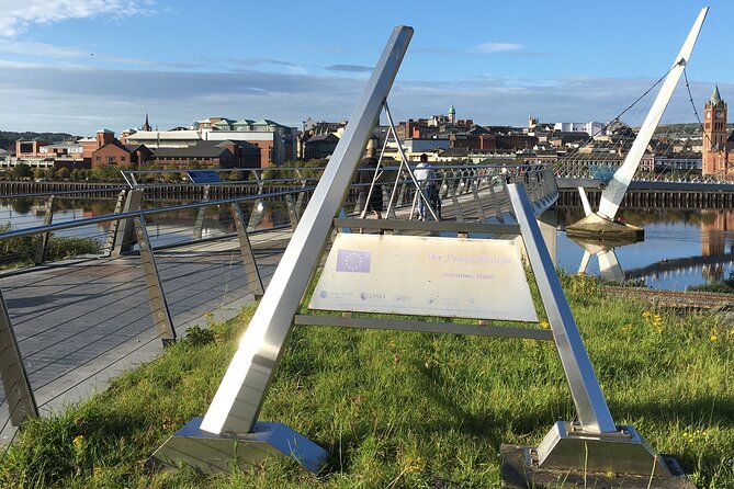 Derrie Danders: Wander around the Waterside on a self-guided GPS audio tour - How the VoiceMap GPS audio walk actually feels