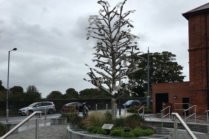 Derrie Danders: Wander around the Waterside on a self-guided GPS audio tour - Ebrington Square: barracks, defense, and WWII echoes