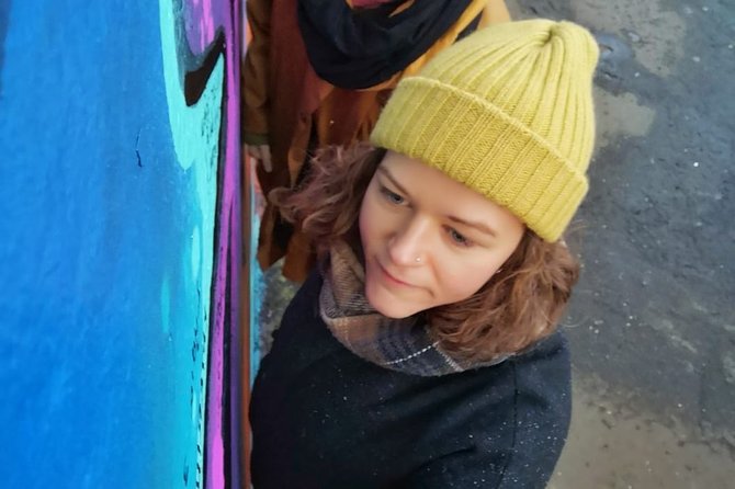 Falls road Murals Walking Tour with former prisoners - Weather, pacing, and practical logistics that matter