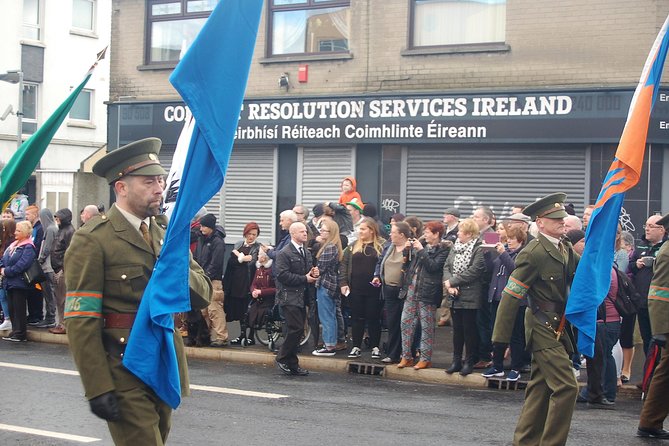 Famous Private Belfast Troubles Taxi Tour Original Drivers 2hr - The guide’s personal framing, and why it matters on a 2-hour tour