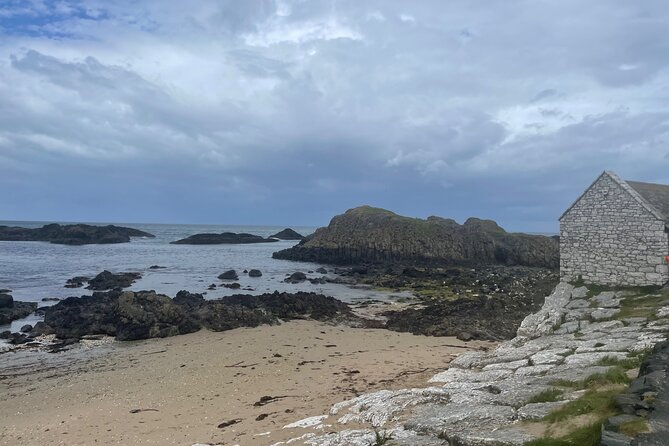 Game Of Thrones Locations & Giants Causeway North Antrim Coast Tour - Door-hunt stops at Ballygally Castle Hotel and The Fullerton Arms