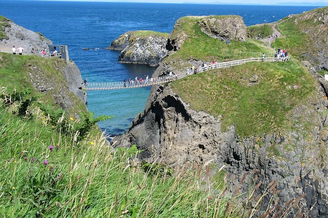 Giant's Causeway and Belfast City Murals Tour inc Game of Thrones Dark Hedges - Bus Comfort and Timing: The Stuff That Makes or Breaks the Day