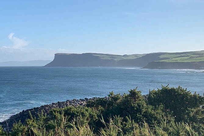 Giants Causeway private tour from Belfast - Carrick-a-Rede Rope Bridge and the Most Memorable Footsteps