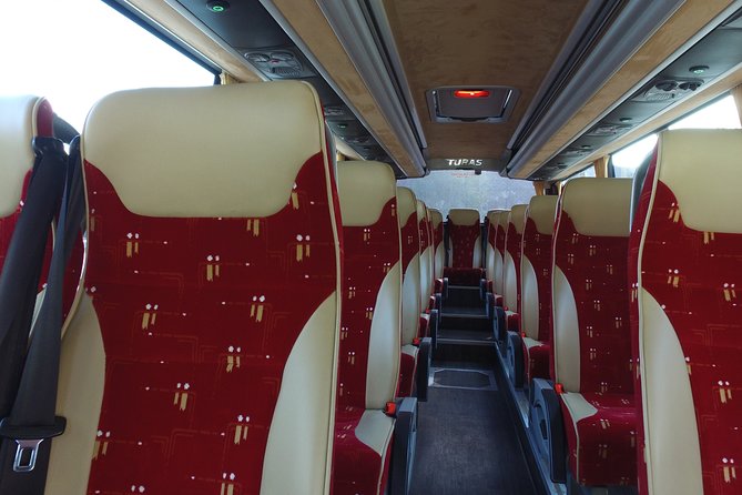 Guided Day Tour of Giant's Causeway from Belfast by Comfortable Coach - The “good value” math: what you pay for and what you get
