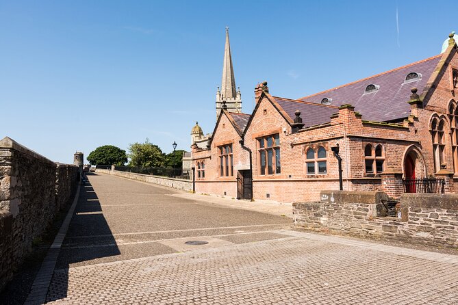 Heritage and Stories: A Comprehensive Derry Private Walking Tour - Why This Derry Private Walk Works in 90 Minutes