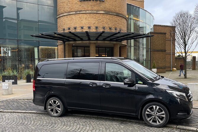 Luxury Belfast to Dublin Transfer - Pickup to Dublin: What the Transfer Feels Like in Real Life