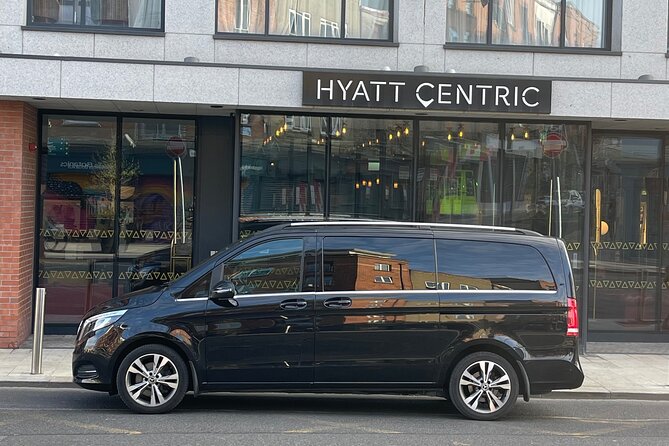 Luxury Belfast to Dublin Transfer - Group Size, Luggage Space, and Car Seats for Little Travelers