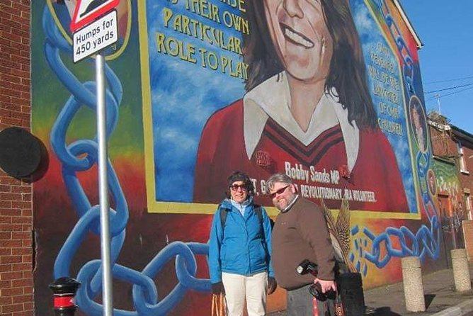 Official World Famous Belfast Taxi Tour ™ - Why The Troubles show up on walls, memorials, and street corners