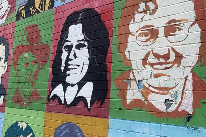 Original Drivers Belfast Taxi/Cab Tour 2 hour private adventure - Divis, the Peace Wall, and photo time that matters