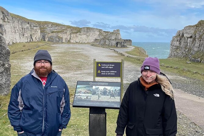 Private Giants Causeway Express Tour from Belfast - Dunluce Castle: Ruins, Clan Stories, and Seasonal Hours