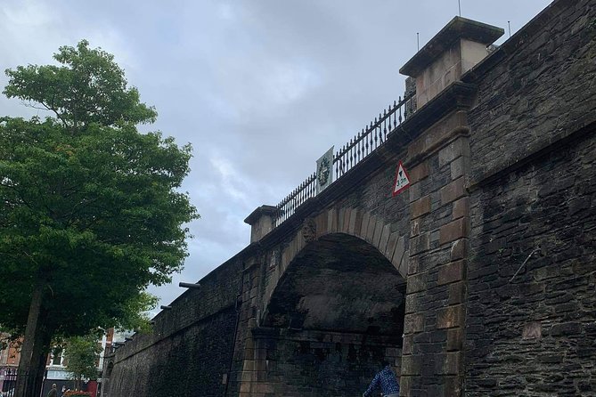 Private Guided Walking Tour in Derry City - Stop 2: Bloody Sunday memorial, the conflict’s turning point