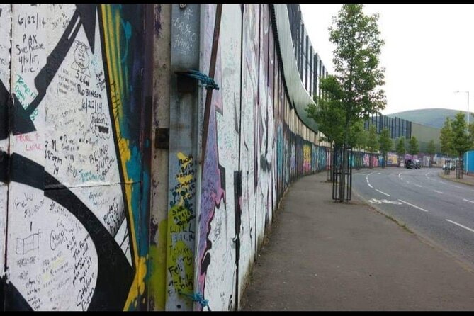 Private Political History & Murals Tour Belfast - Why Belfast murals are more than street art