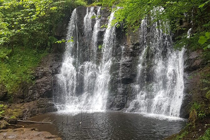 Private tour of the Antrim coast , Giants Causeway and Game of Throne locations - Pickup from Belfast and the timing reality