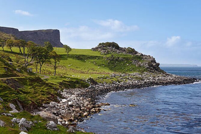 Shore Excursion: Giants Causeway and Belfast City Tour - Dunluce Castle ruins and Carnlough break: the scenic “in-between” that makes the day feel longer