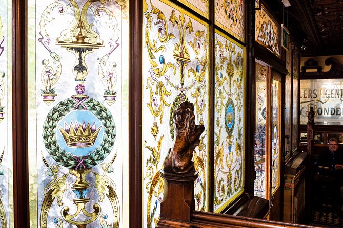 Taste & Tour: Guided Gin Tour in Belfast - Stop 2: The 5-Star Hotel Tasting, Three Gins, and a Snack