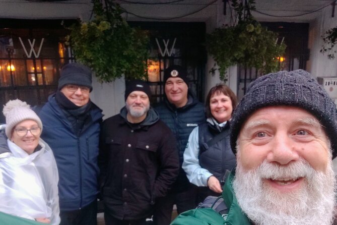 The Real Story of Belfast walking tour with a local guide - Start at Belfast City Hall, where the building tells a story