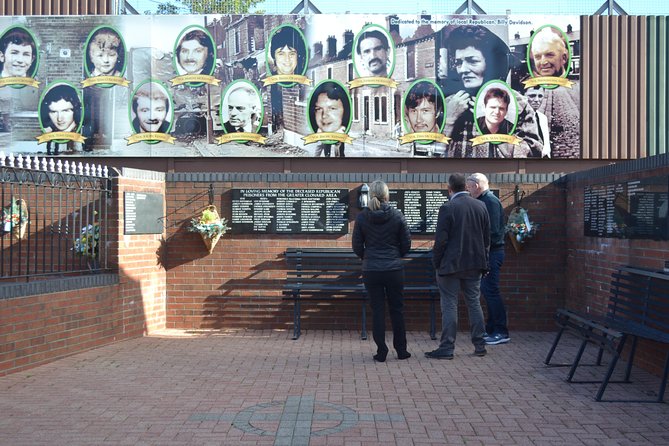 World Famous Private Belfast Troubles Taxi Cab Tour 2 Hour - International mural wall on Divis Street: art that reaches beyond Belfast